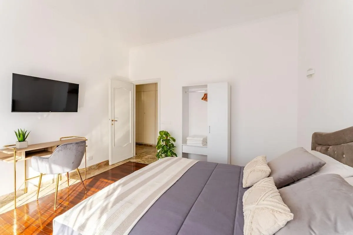 90Mq Luxe Apartment Vatican Wifi Ac Metro Rome Italy