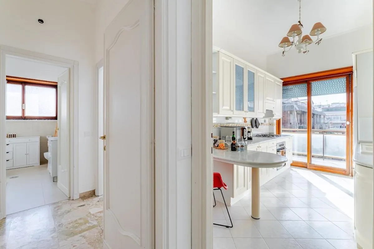 90Mq Luxe Apartment Vatican Wifi Ac Metro Rome